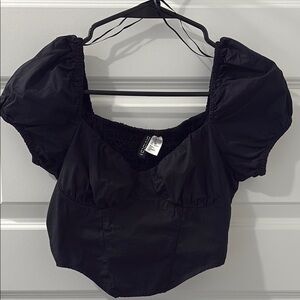 Divided Black Puff Sleeve Blouse